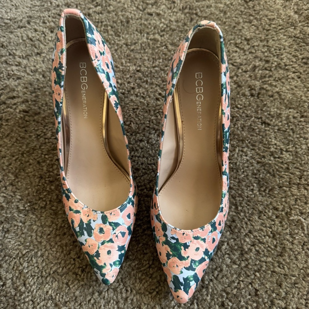 BCBGeneration Heidi classic pointed-toe pumps fea… - image 10